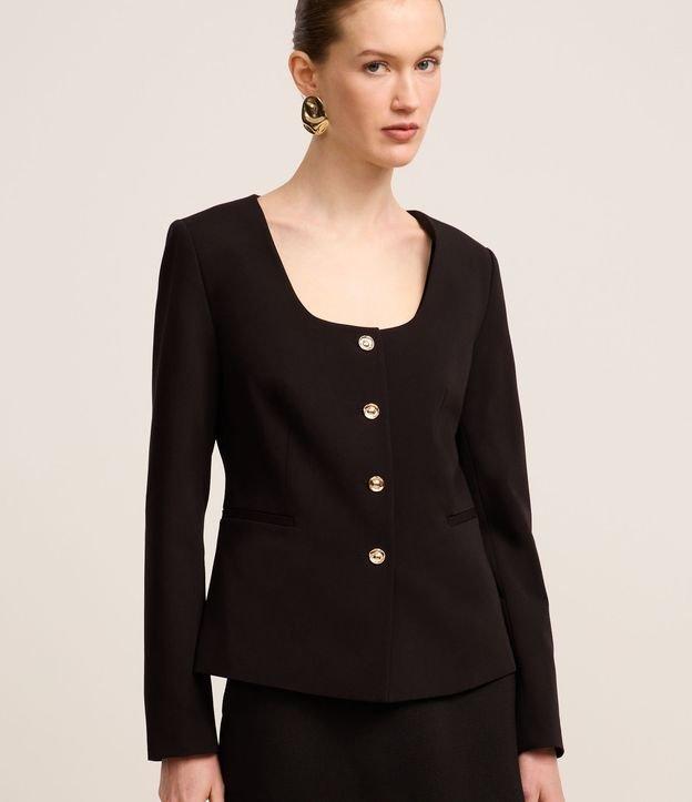 Blazer em Alfaiataria e Abotoamento Frontal - 2