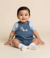 Jardineira Infantil com Bordado Bichinhos no Parquinho - Tam 3 a 18 meses - 2