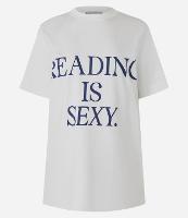 Camiseta T-Shirt em Algodão com Lettering Reading is Sexy - 1