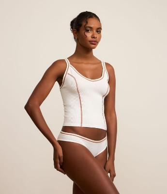 Calcinha Biquíni Canelada em Poliamida Seamless com Recorte Contrastante