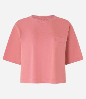 Camiseta Curta em Algodão com Bolsinho e Mangas Largas