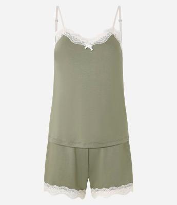 Pijama Short Doll em Viscose com Alcinha e Detalhe de Renda