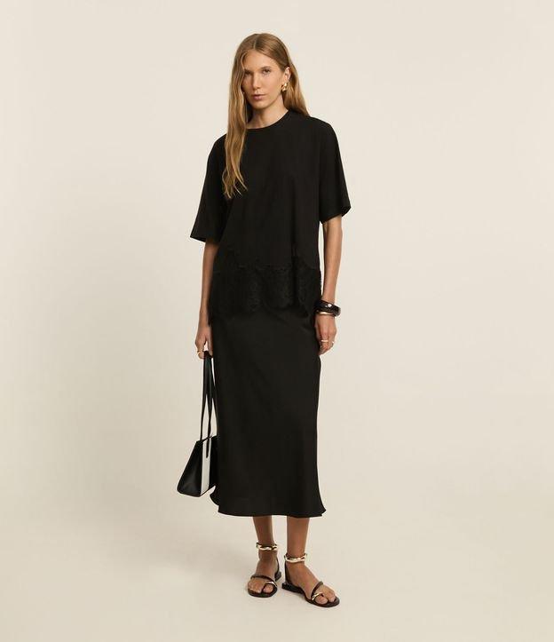 Camiseta Boxy em Algodão com Renda na Barra - 2