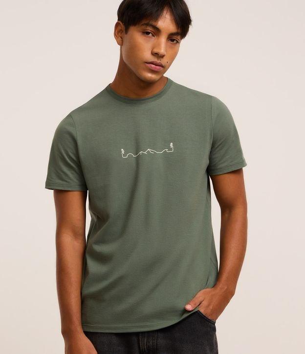 Camiseta Regular em Algodão com Estampa Localizada - 2