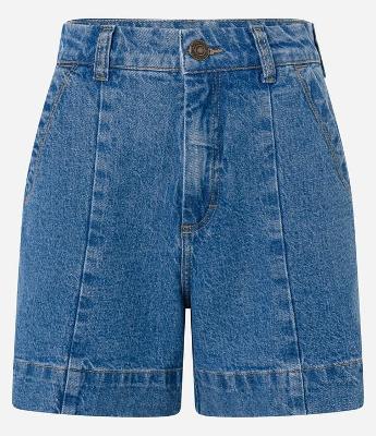 Short Regular em Jeans com Pesponto Contrastante e Bolso Faca