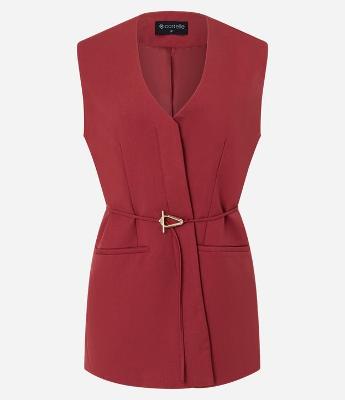 Colete Alongado com Corte Alfaiatado e Detalhe de Fivela Metalizada