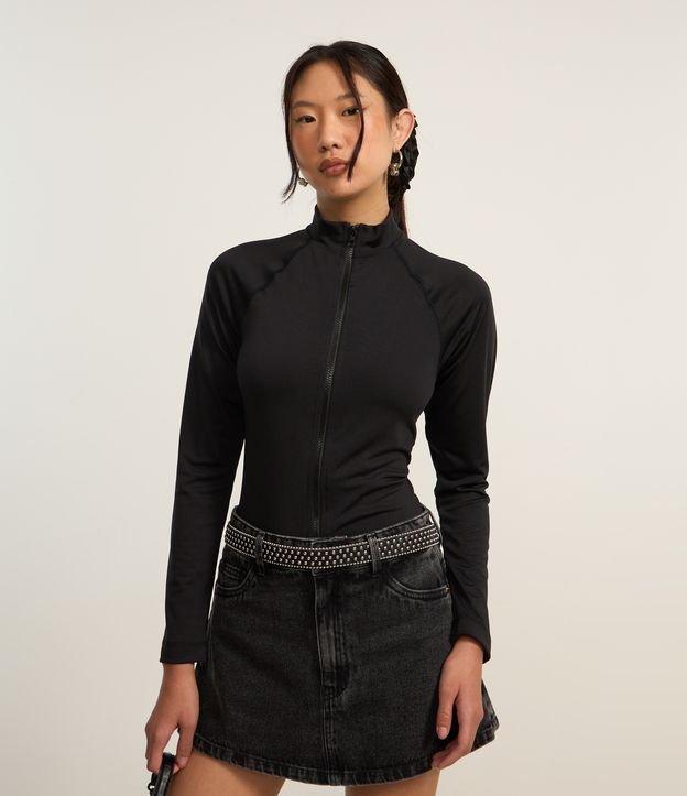 Blusa em Microfibra com Gola Longa e Zíper - 1