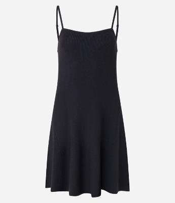 Vestido Curto Canelado de Alcinha em Tricô