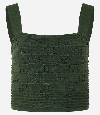 Blusa em Tricô com Ponto Fechado com Alça Larga