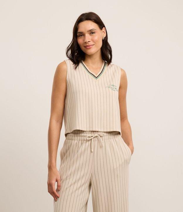 Camiseta Regata Esportiva com Decote em V e Estampa Lettering Bordada - 1