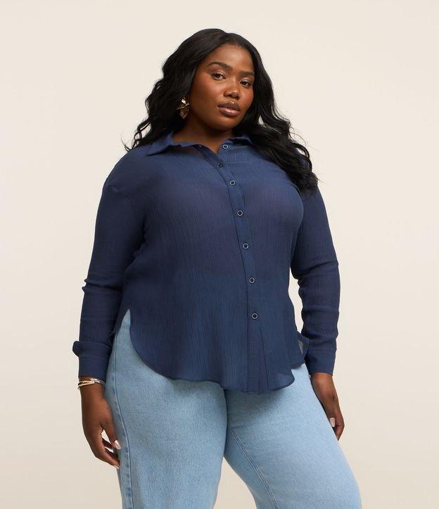 Camisa Alongada em Crepe com Textura Curve & Plus Size - 2