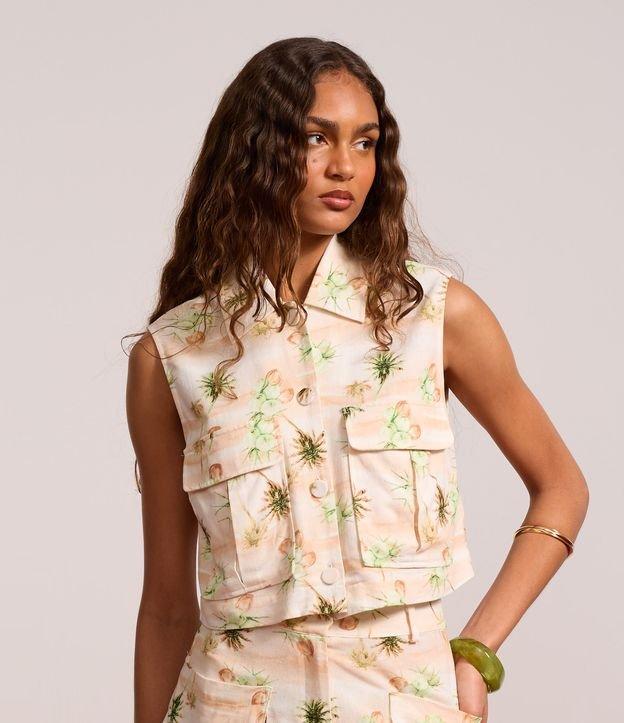 Blusa Colete em Viscose e Linho e Estampa de Coqueiros - 2