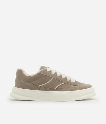 Tênis Skater em Material Sintético com Cadarço Fat Lace