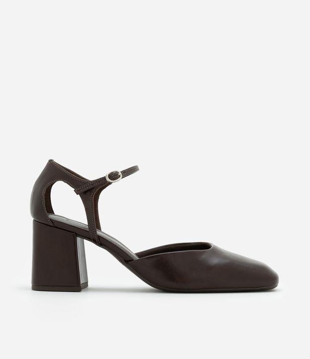 Sapato de Boneca com Recortes - 1