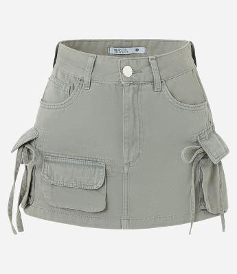 Mini Saia em Sarja com Bolsos Cargo e Fitilhos