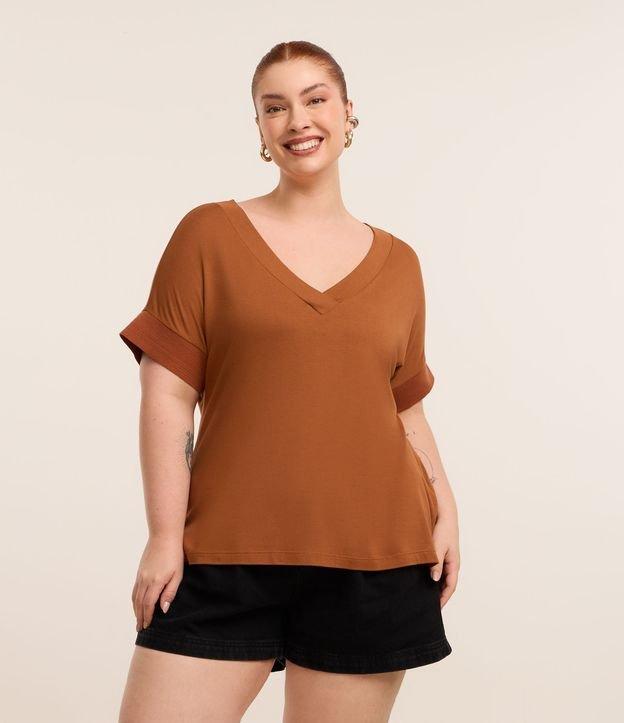 Blusa em Crepe com Decote V Curve & Plus Size - 2