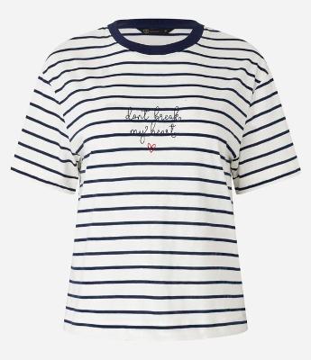 Blusa Slim Listrada em Algodão com Bordado Romântico