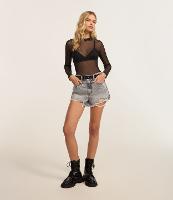 Short Slim Cintura Médio em Jeans com Barra Desfiada - 2