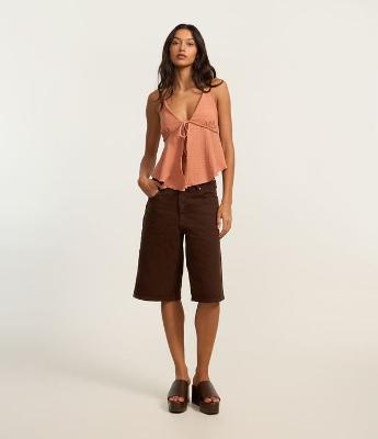 Bermuda Jorts em Sarja com Passantes no Cós