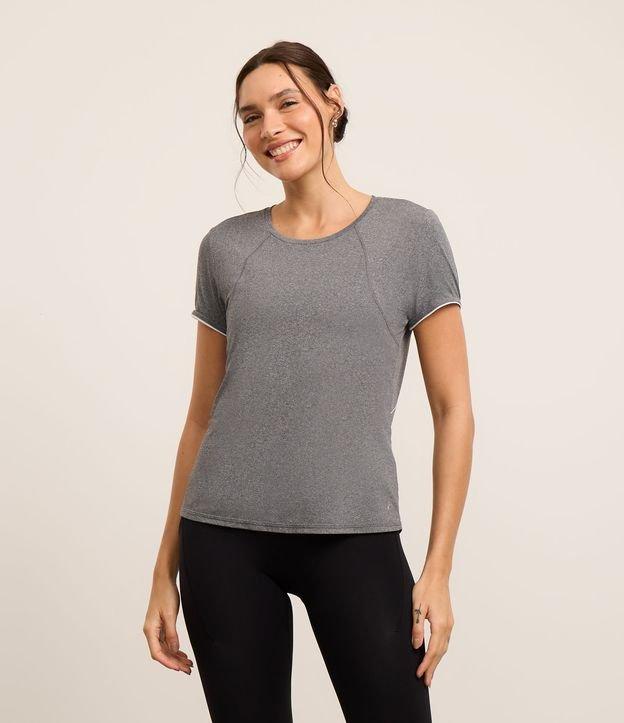Camiseta Esportiva em Microfibra com Friso Contrastante - 1