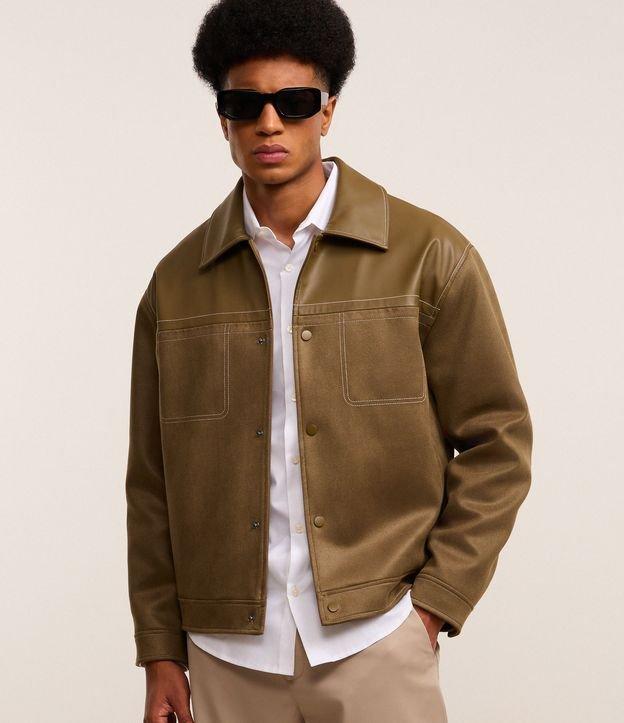 Jaqueta Boxy em Sarja com Recortes e Pesponto - 2