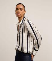 Camisa Acetinada com Listras e Vista com Botões - 1