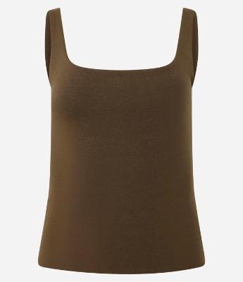 Blusa em Ribana com Decote Quadrada e Alça Larga