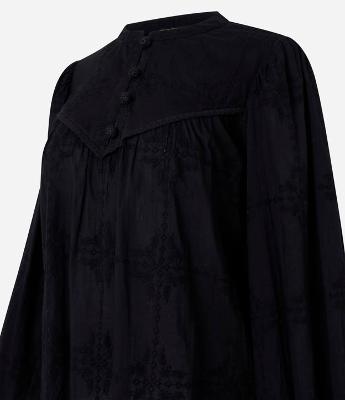 Blusa Bata Boho em Voal com Gola Padre e Recorte no Busto