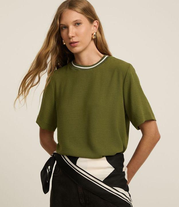 Blusa em Airflow com Gola de Ribana Contrastante - 3