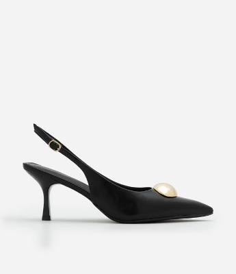 Sapato Slingback com Detalhe Bold