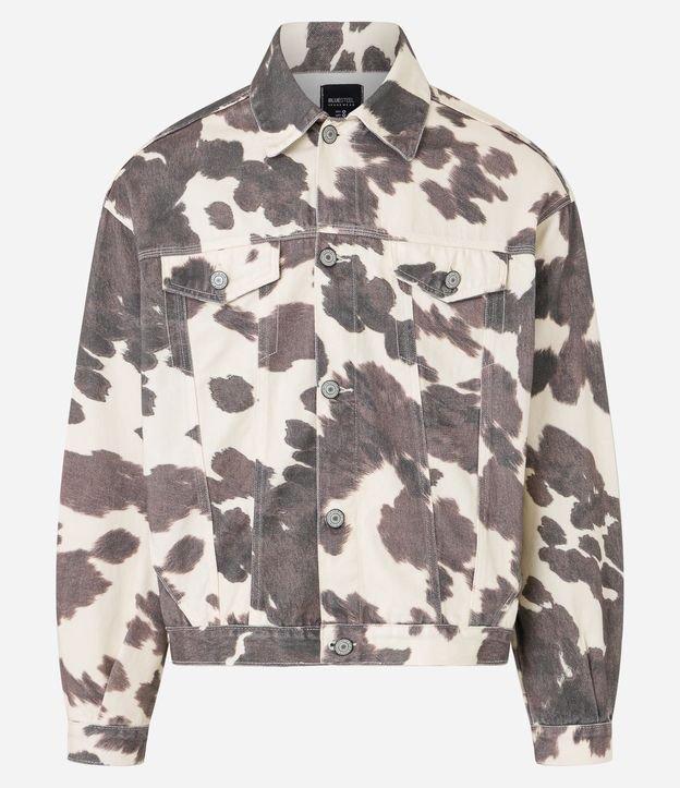Jaqueta Trucker Boxy em Sarja com Estampa Animal Print de Vaquinha - 1