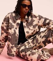 Jaqueta Trucker Boxy em Sarja com Estampa Animal Print de Vaquinha - 2