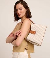 Bolsa Transversal Média com Divisórias e Fechamento Lapela com Botão - 1