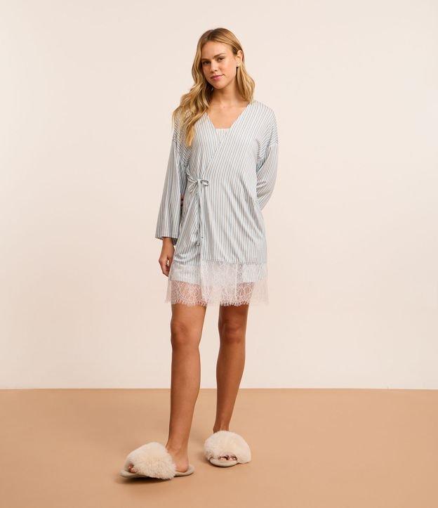 Conjunto Camisola e Robe em Viscose Listrada com Renda - 2