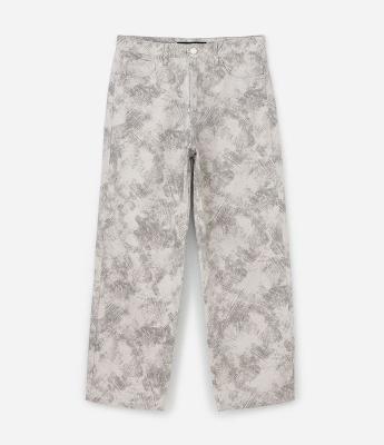 Calça Super Baggy em Sarja com Estampa Abstrata