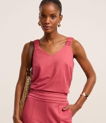 Blusa Texturizada em Piquê com Elástico na Alça Larga