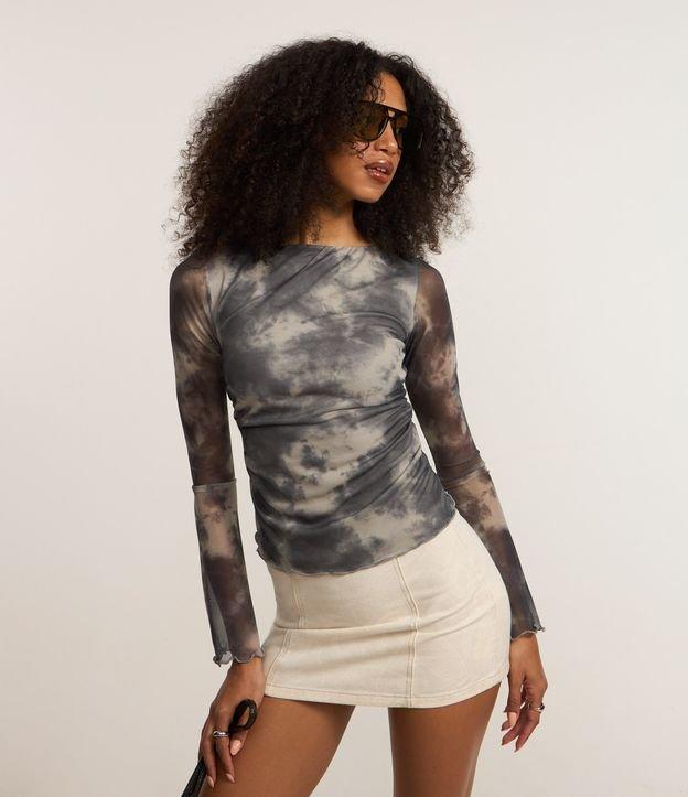 Blusa em Tule com Fruru e Estampa Manchadinha - 2