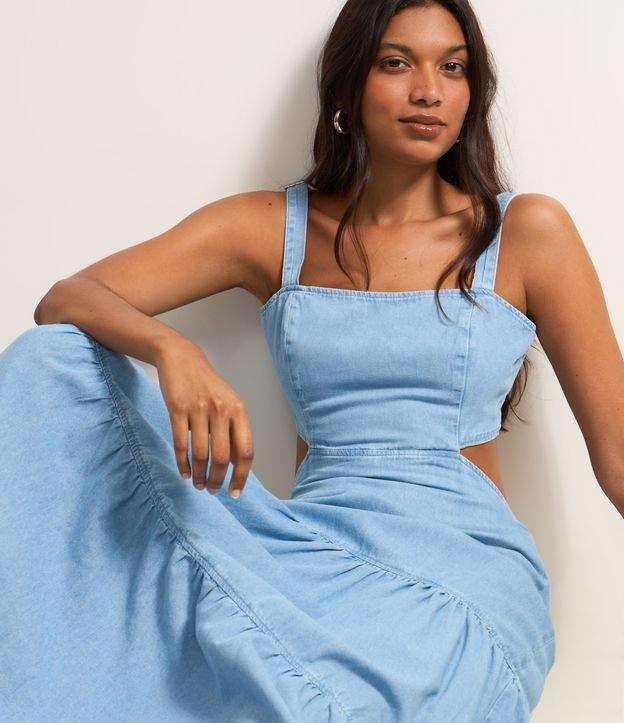 Vestido Longo em Jeans com Lastex nas Costas e Babado - 2