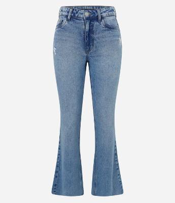 Calça Cropped Flare em Jeans com Barra Cortada