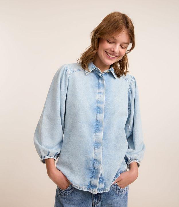 Camisa Jeans com Manga ¾ Bufante e Abotoamento Frontal - 1