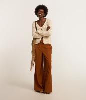 Calça Pantalona em Sarja com Pespontos Contrastantes Cinto e Fivela - 2