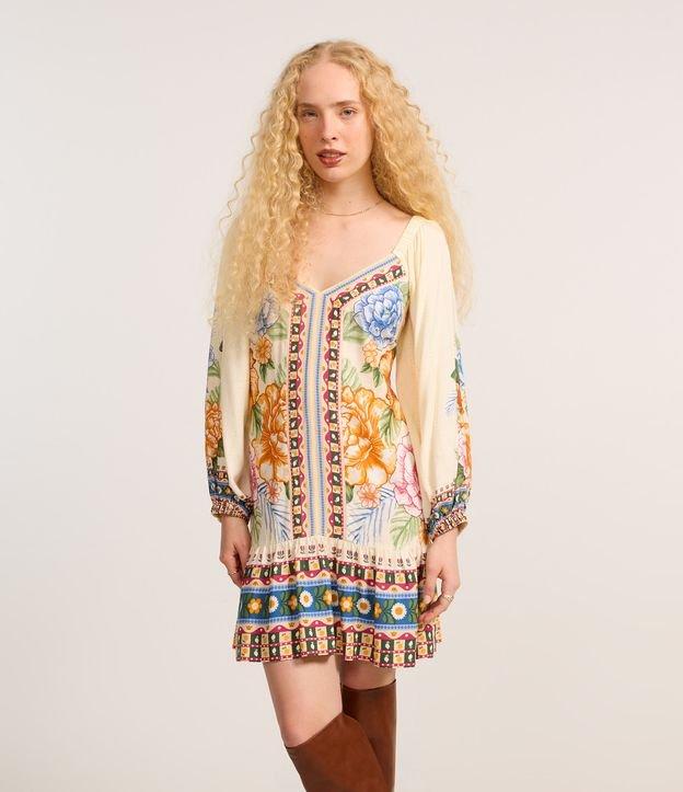 Vestido Godê Curto em Chalis com Estampa Floral - 1