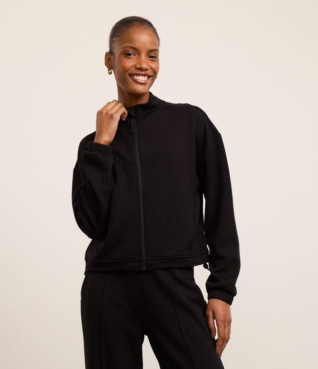 Jaqueta Esportiva em Viscose com Gola Alta e Ajuste na Barra - 1