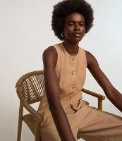 Colete Alongado em Crepe com Botões e Fenda - 1