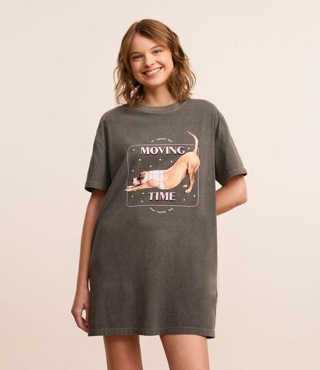 Camisola T-shirt em Algodão Estonado com Estampa Cachorro Yoga - 1