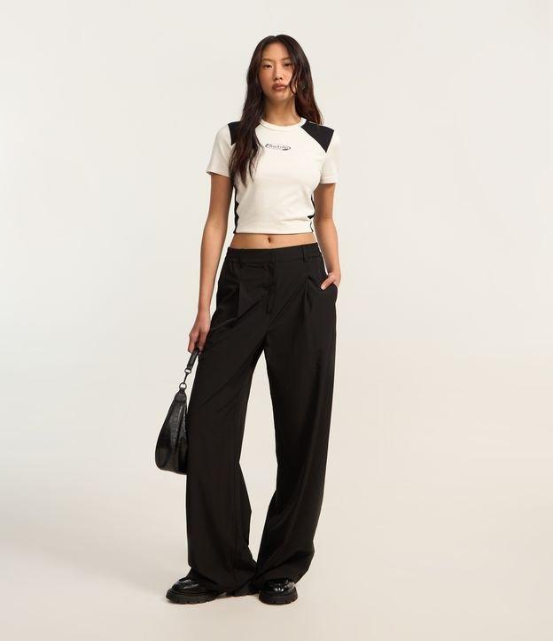 Calça Reta Alfaiatada com Passantes e Elástico no Cós - 1