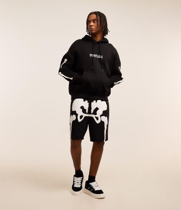 Bermuda Baggy em Moletom com Patch de Esqueleto - 1