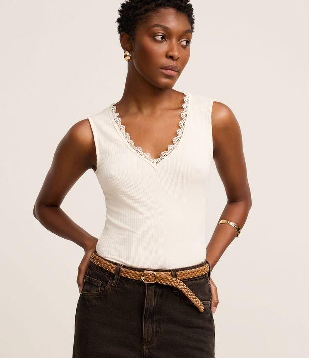 Blusa Canelada em Ribana com Renda no Decote - 2