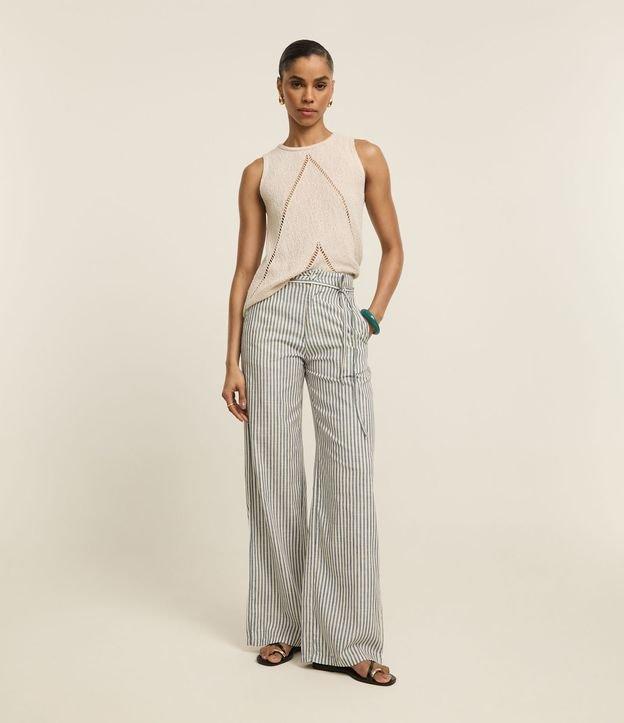 Calça Wide Leg em Sarja com Listras e Cinto Fino - 3