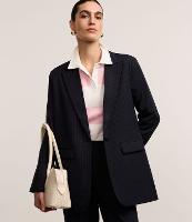 Blazer Oversized Alfaiatado com Risca de Giz e Fechamento Simples - 2